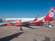 Автогонщик хоче придбати флот літаків Air Berlin