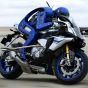 Yamaha представила андроїда-мотогонщика Motobot (відео)