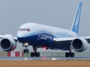 У Boeing пропонують вишиковувати літаки один за одним під час польоту для економії палива