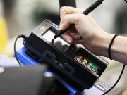 Австралійці не зможуть переводити в готівку соцдопомогу і витрачати її на алкоголь