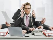 Увольнение: как и когда писать заявление, нужно ли отрабатывать и какие выплаты положены