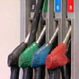 АЗС знову "відкочують" ціни на бензин - сьогодні він подешевшав ще на 3 копійки