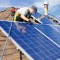 У Каліфорнії на будинки бідних безкоштовно встановлюють сонячні панелі