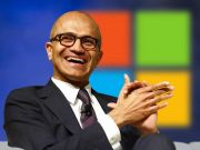 Глава Microsoft продав половину своїх акцій корпорації: у чому причина
