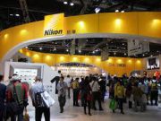 Nikon припиняє продаж серії бездзеркальних камер