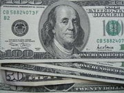Міжбанк: долар пішов на зниження